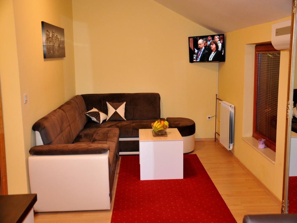 Lukavica Hotel Arizona Sarajevo חדר תמונה