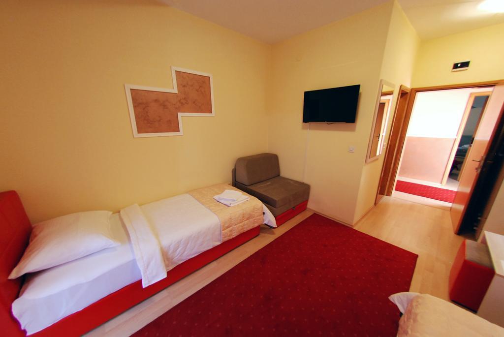 Lukavica Hotel Arizona Sarajevo מראה חיצוני תמונה
