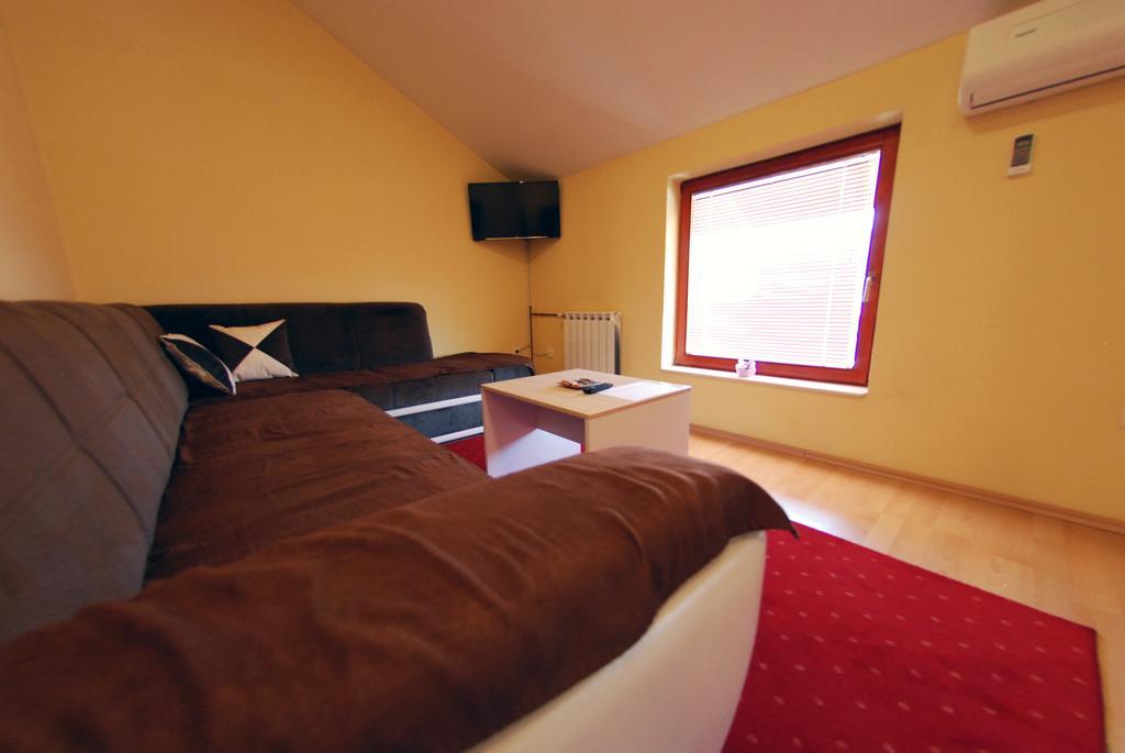Lukavica Hotel Arizona Sarajevo מראה חיצוני תמונה