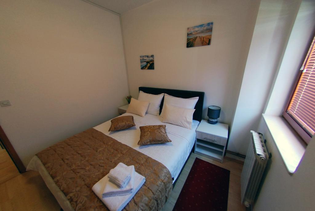 Lukavica Hotel Arizona Sarajevo מראה חיצוני תמונה
