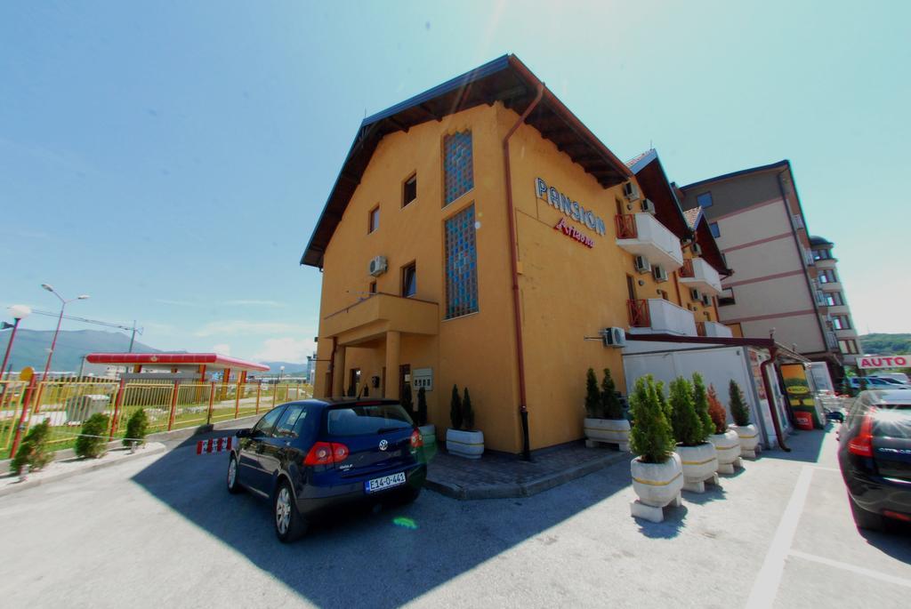 Lukavica Hotel Arizona Sarajevo מראה חיצוני תמונה