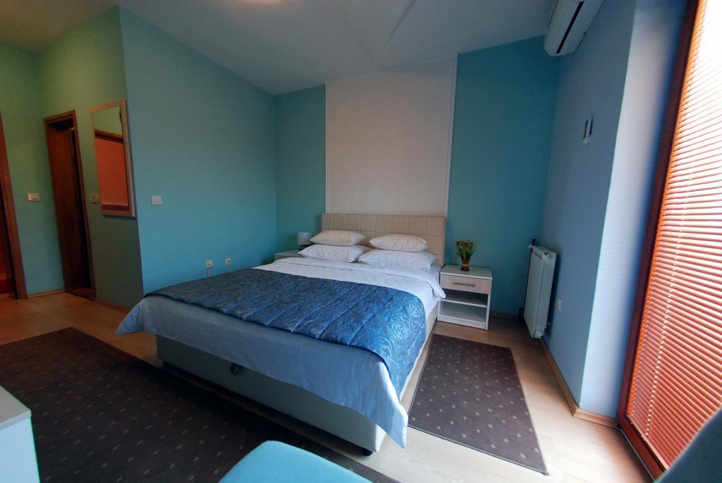 Lukavica Hotel Arizona Sarajevo מראה חיצוני תמונה