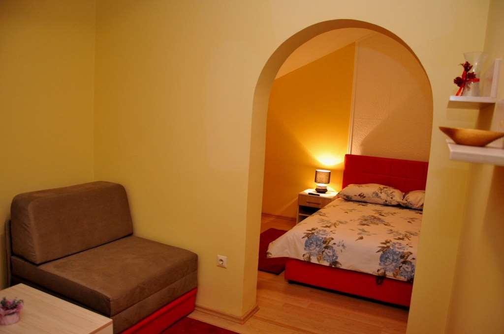Lukavica Hotel Arizona Sarajevo חדר תמונה