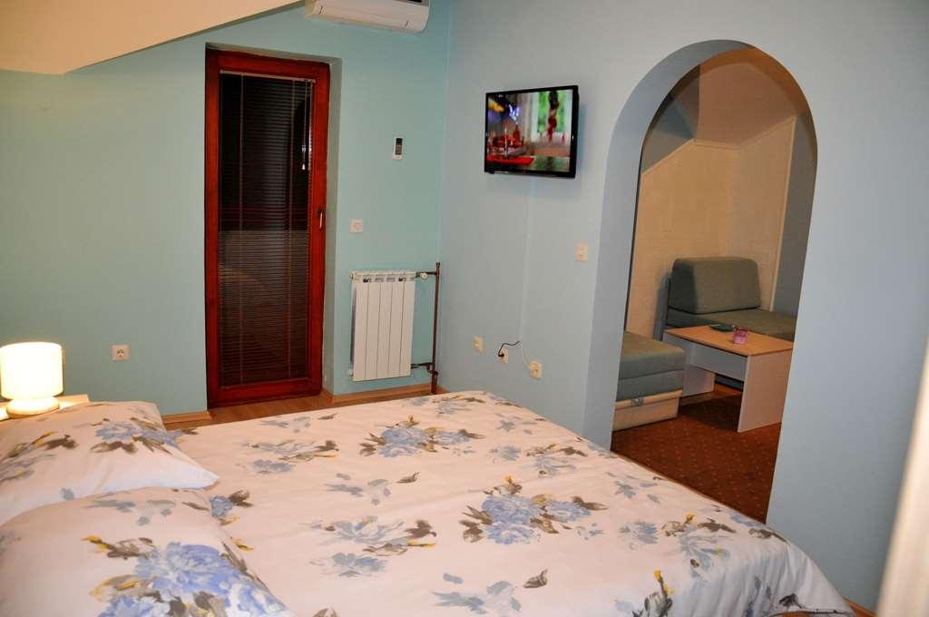 Lukavica Hotel Arizona Sarajevo חדר תמונה